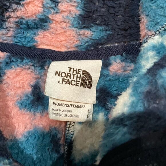The North Face Campshire 2.0 Fleece Vest Woman's size Large Blue and pink Floral - Picture 8 of 10